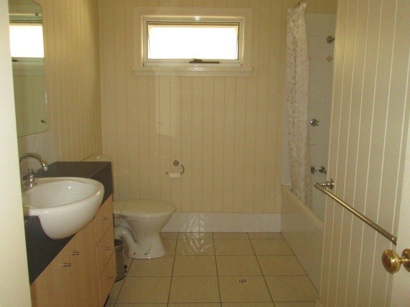 23 Helles Street, Moorooka QLD 4105