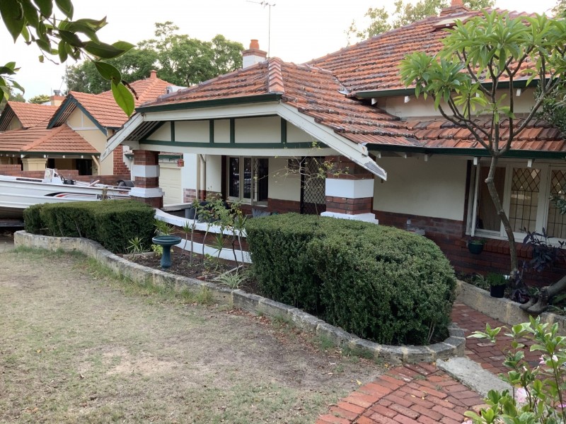 85 Derby Road, Shenton Park WA 6008