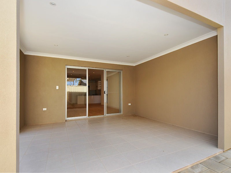 4 Florey Street, Seaton SA 5023