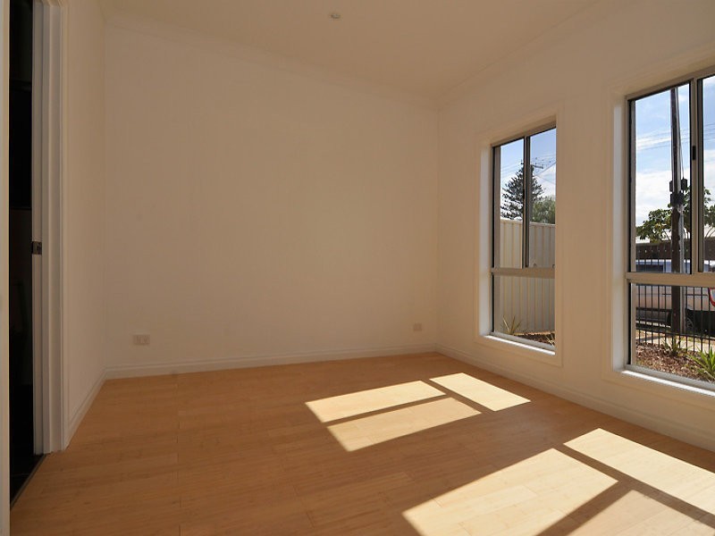 4 Florey Street, Seaton SA 5023