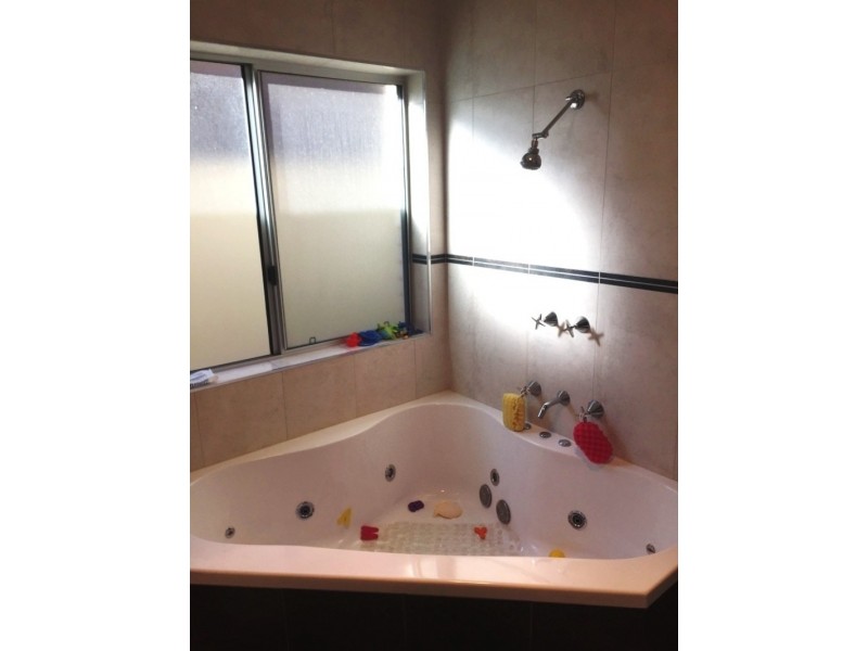 4 Florey Street, Seaton SA 5023