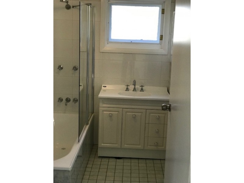 561 Pacific Highway, Wyoming NSW 2250