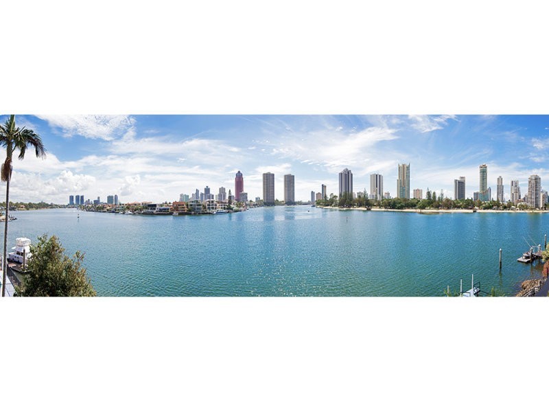1/101 Stanhill Drive, Surfers Paradise QLD 4217