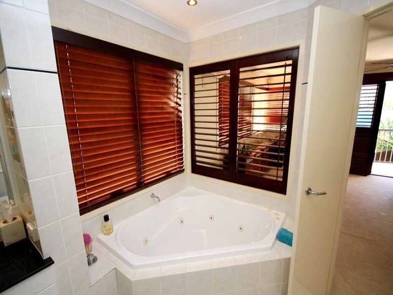 1/101 Stanhill Drive, Surfers Paradise QLD 4217