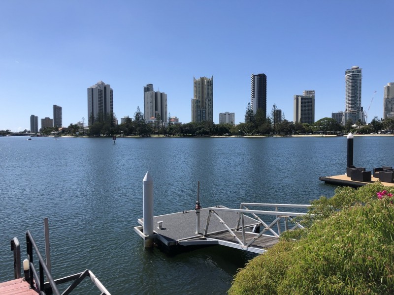 1/101 Stanhill Drive, Surfers Paradise QLD 4217