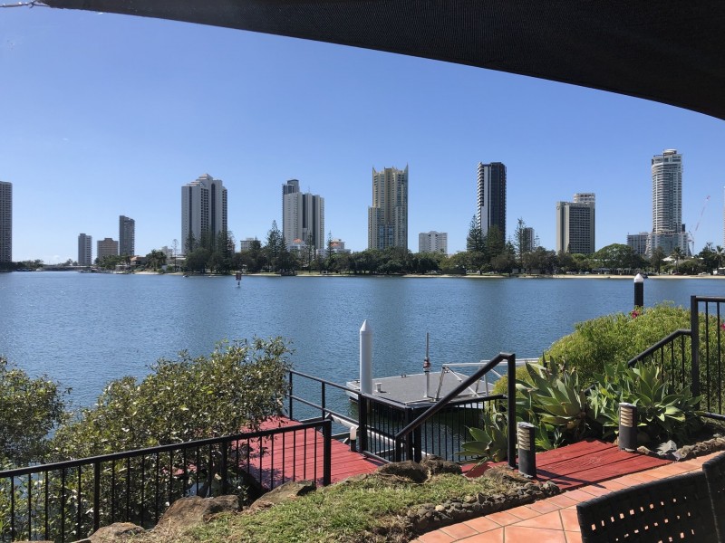 1/101 Stanhill Drive, Surfers Paradise QLD 4217
