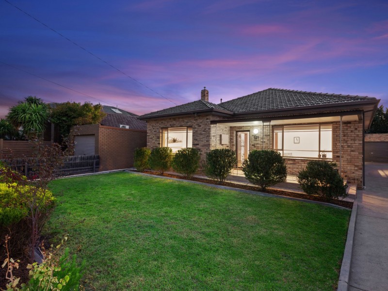 101 Springhall Parade, Pascoe Vale South VIC 3044