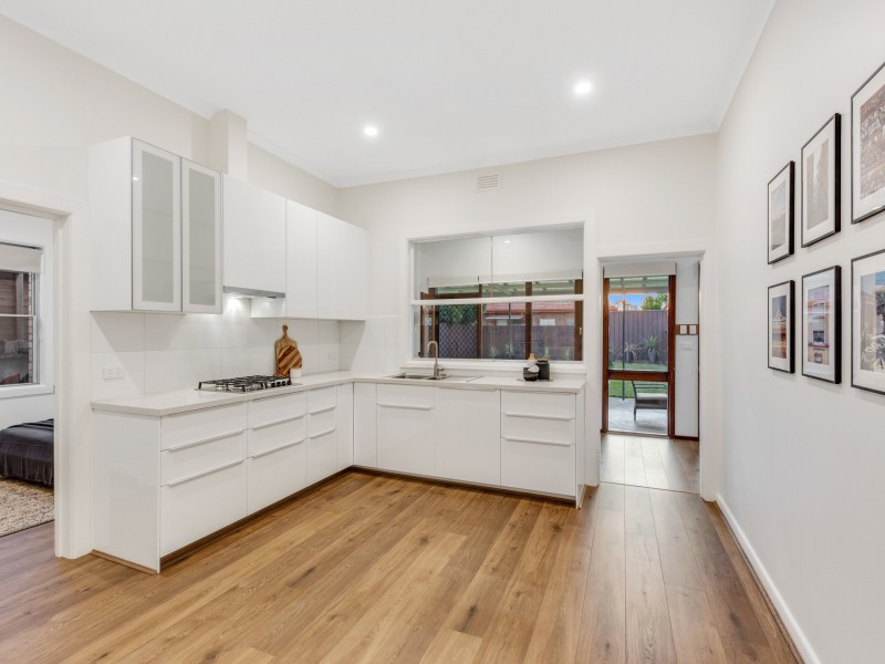 101 Springhall Parade, Pascoe Vale South VIC 3044