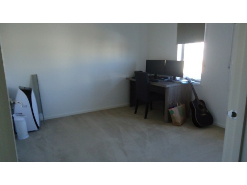 2 Broadbeach Circuit, Point Cook VIC 3030