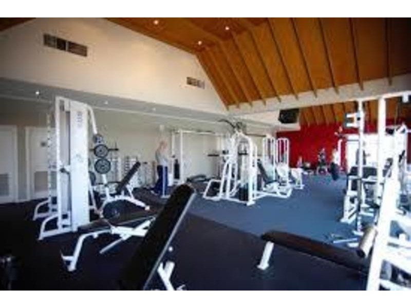 2 Broadbeach Circuit, Point Cook VIC 3030