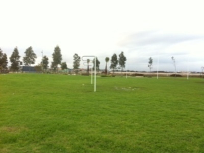 8 Goldsborough Drive, Truganina VIC 3029