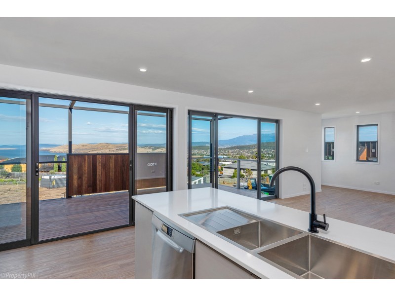 1 Cologne Drive, Oakdowns TAS 7019