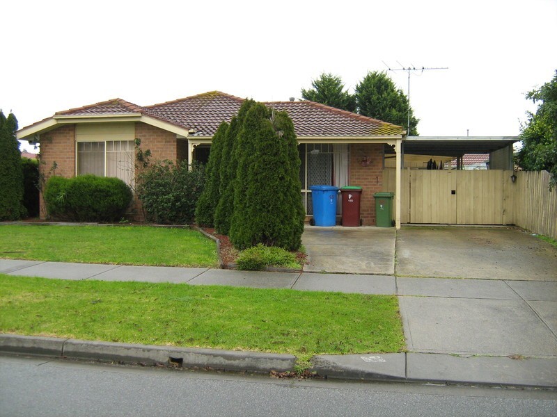 25 Raisell Road, Cranbourne West VIC 3977