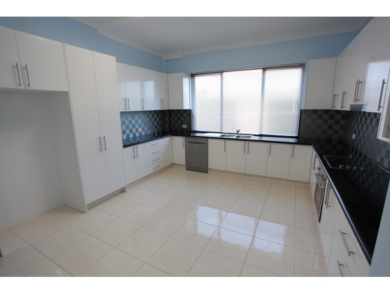 8 Caithness Crescent, Winston Hills NSW 2153