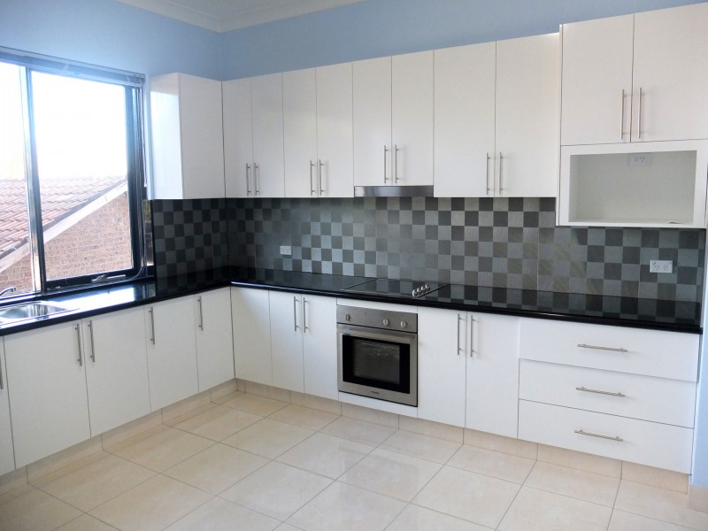8 Caithness Crescent, Winston Hills NSW 2153