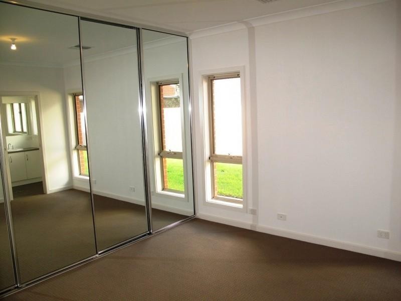 8A Crystal Avenue, St Marys SA 5042