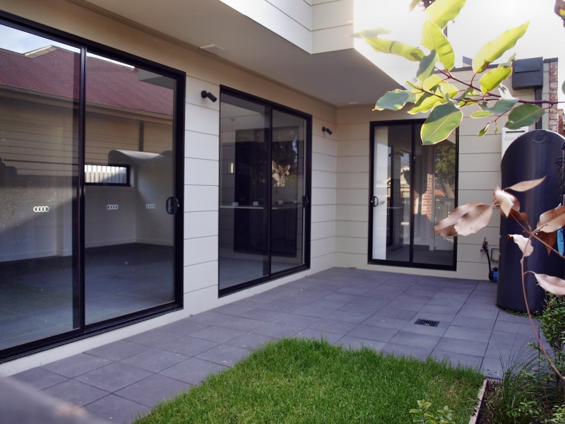 1/30 Palmerston Street, West Footscray VIC 3012