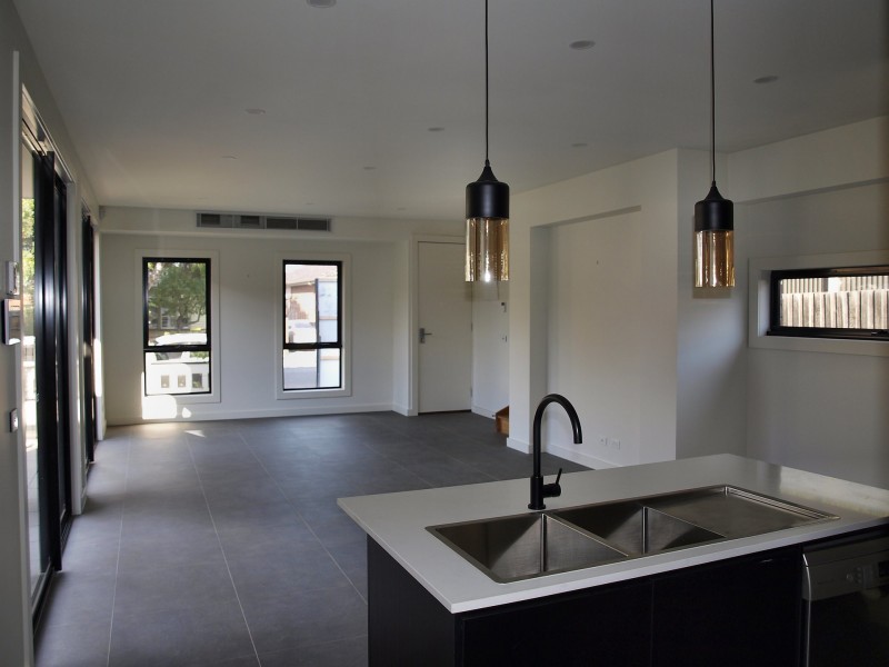 1/30 Palmerston Street, West Footscray VIC 3012