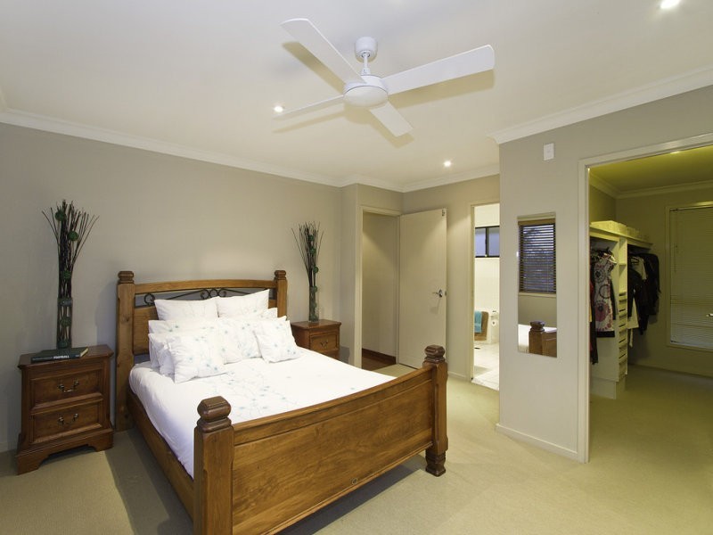 215 Mallawa Drive, Palm Beach QLD 4221