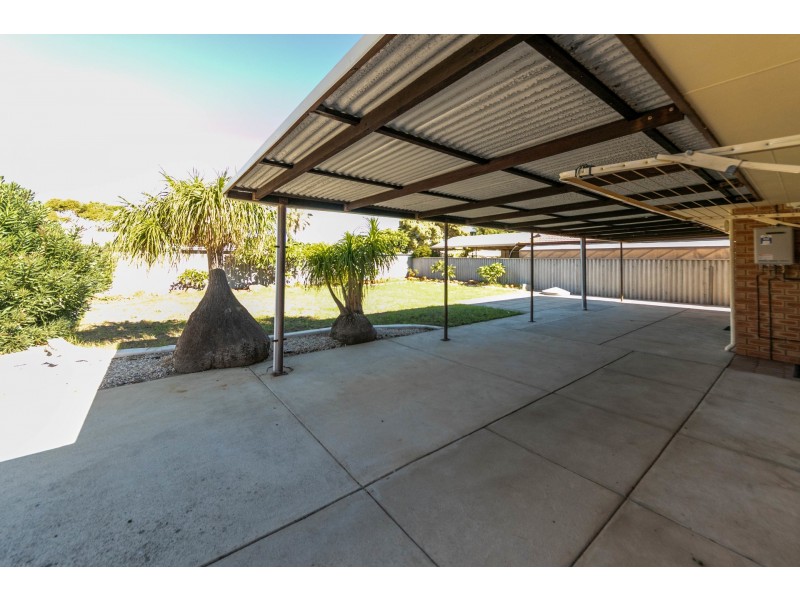 107 Malibu Road, Safety Bay WA 6169