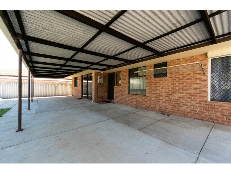 107 Malibu Road, Safety Bay WA 6169