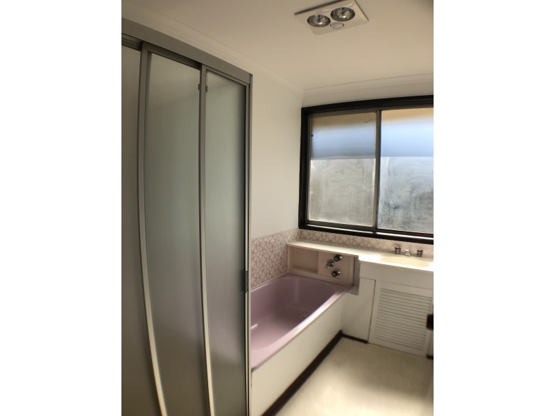 284 Sunshine Avenue, Kealba VIC 3021