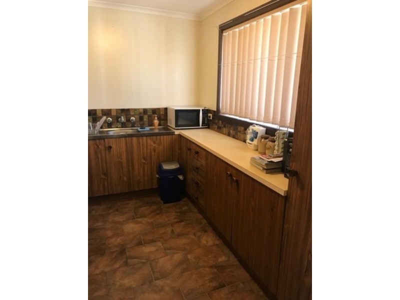 3/410 Kotthoff Street, Lavington NSW 2641