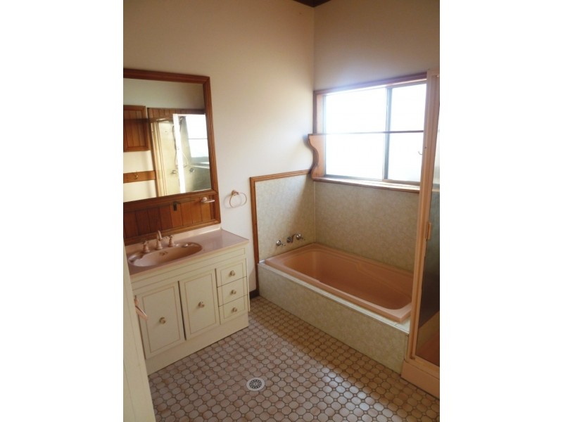 49 Thompson Street, Woonona NSW 2517