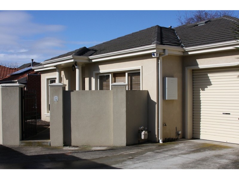 2b Lilac Crescent, Brighton East VIC 3187