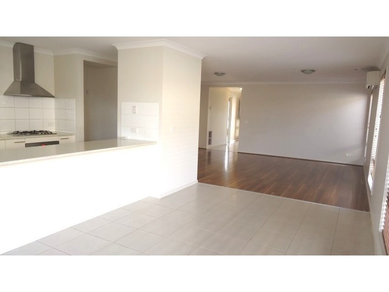 25 Ferriman Way, Truganina VIC 3029