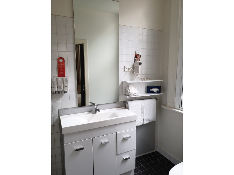 66/20 Bank Place, Melbourne VIC 3000