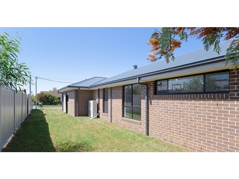 2 Third Avenue, Rutherford NSW 2320