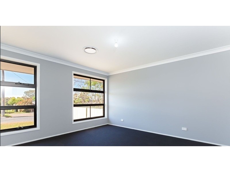 2 Third Avenue, Rutherford NSW 2320