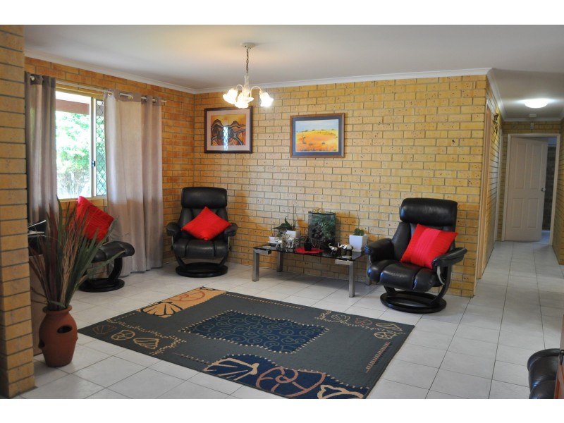 12 Scott Court, Bucasia QLD 4750