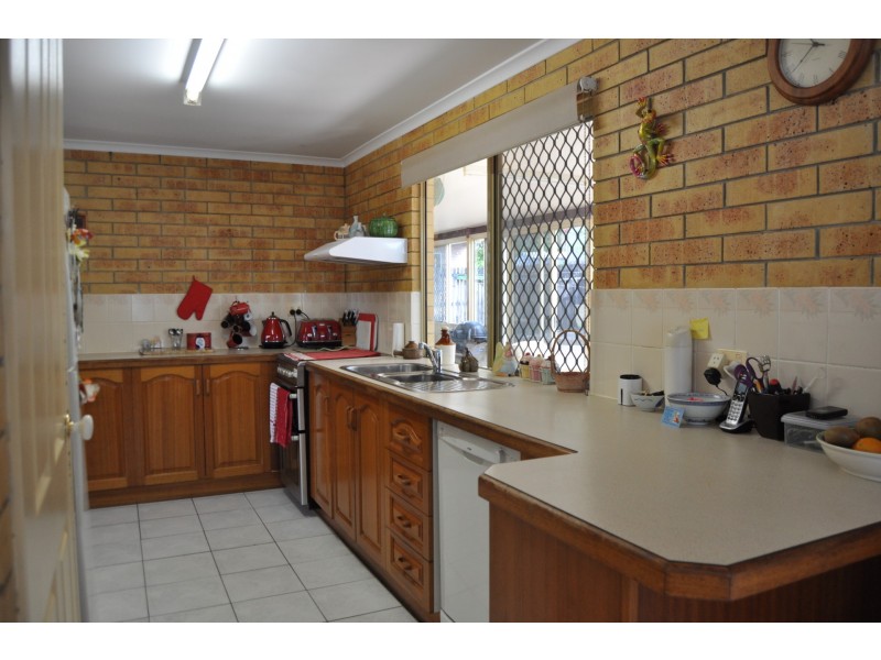 12 Scott Court, Bucasia QLD 4750