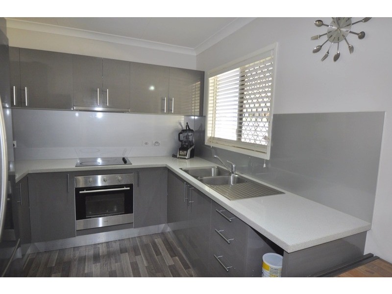 24 Andergrove Road, Andergrove QLD 4740