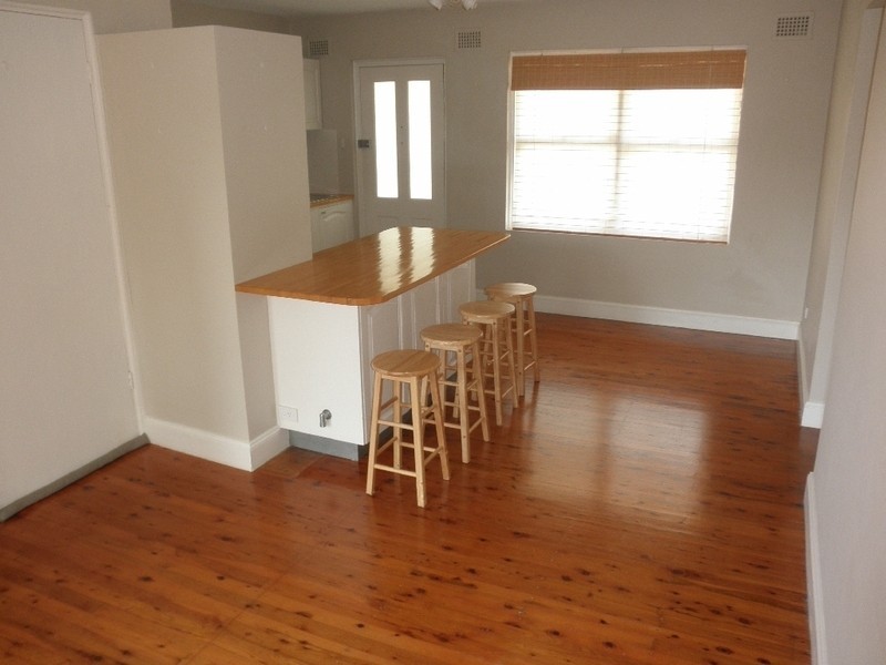 2/6  Livingstone Place, Newport NSW 2106