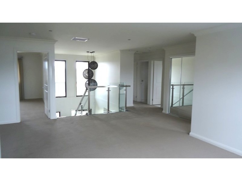 30 Pegasus Road, Cranbourne West VIC 3977