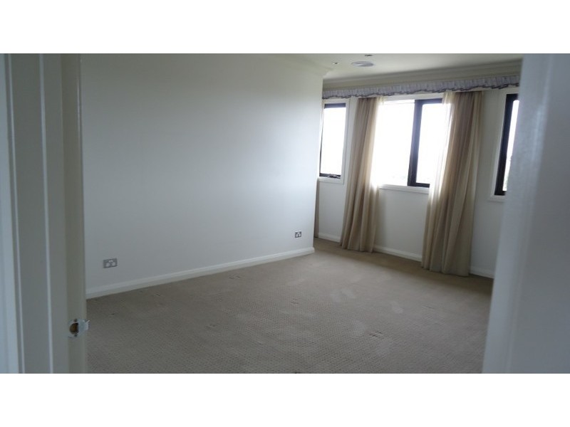 30 Pegasus Road, Cranbourne West VIC 3977