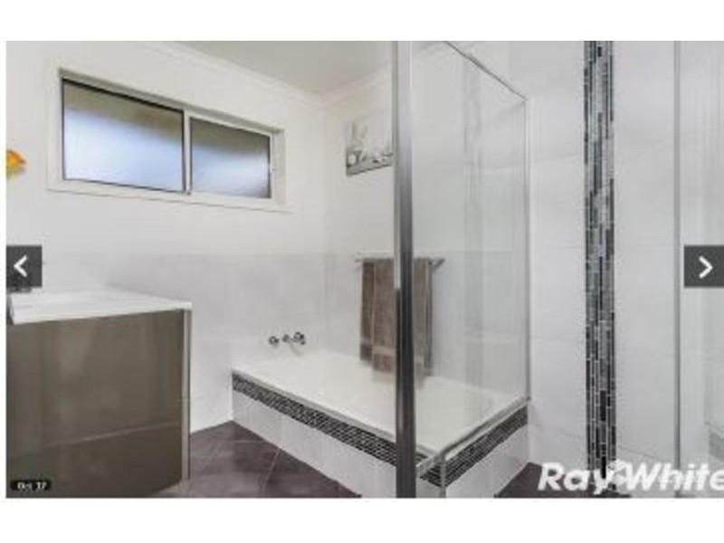 8 Campbell Street, Kallangur QLD 4503