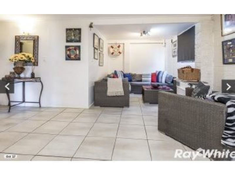 8 Campbell Street, Kallangur QLD 4503