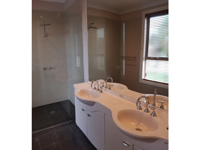 30 Healey Drive, Epping VIC 3076