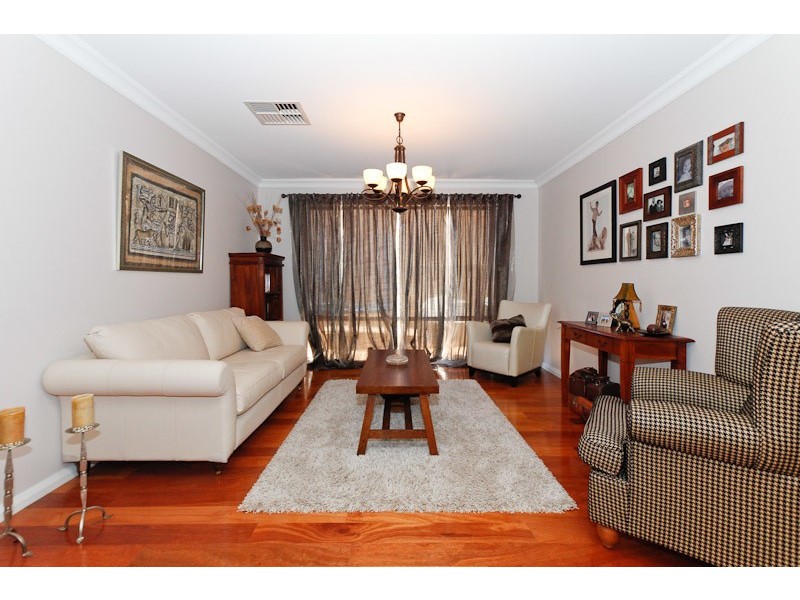 54 Discovery Circuit, Iluka WA 6028