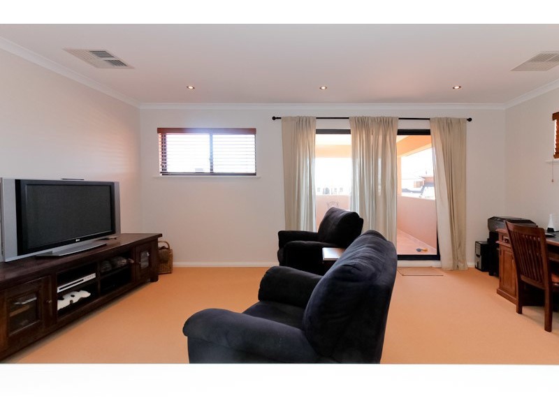 54 Discovery Circuit, Iluka WA 6028