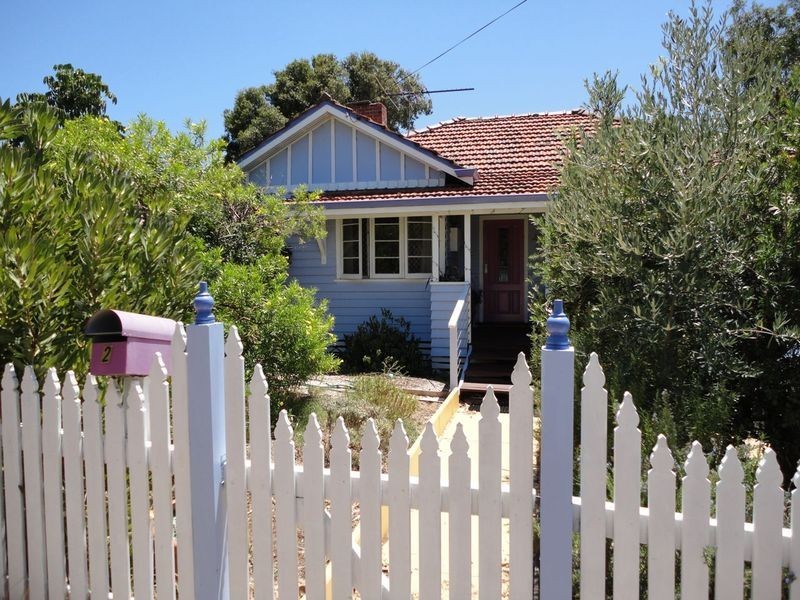 2 Snook Crescent, Hilton WA 6163