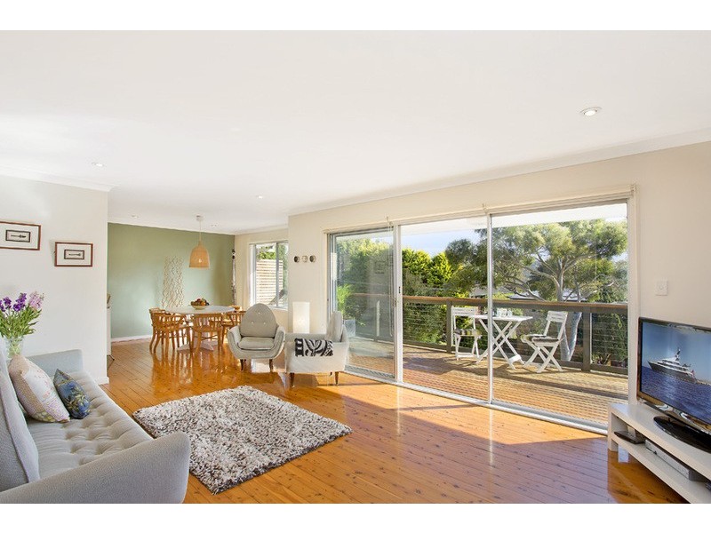 6 Ennerdale Crescent, Wheeler Heights NSW 2097