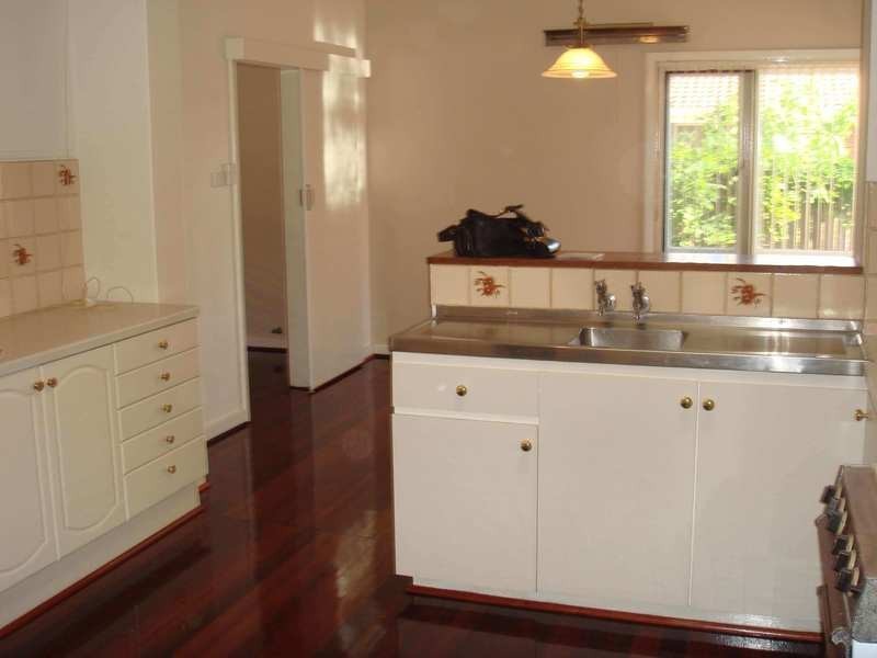 77A Welwyn Avenue, Salter Point WA 6152