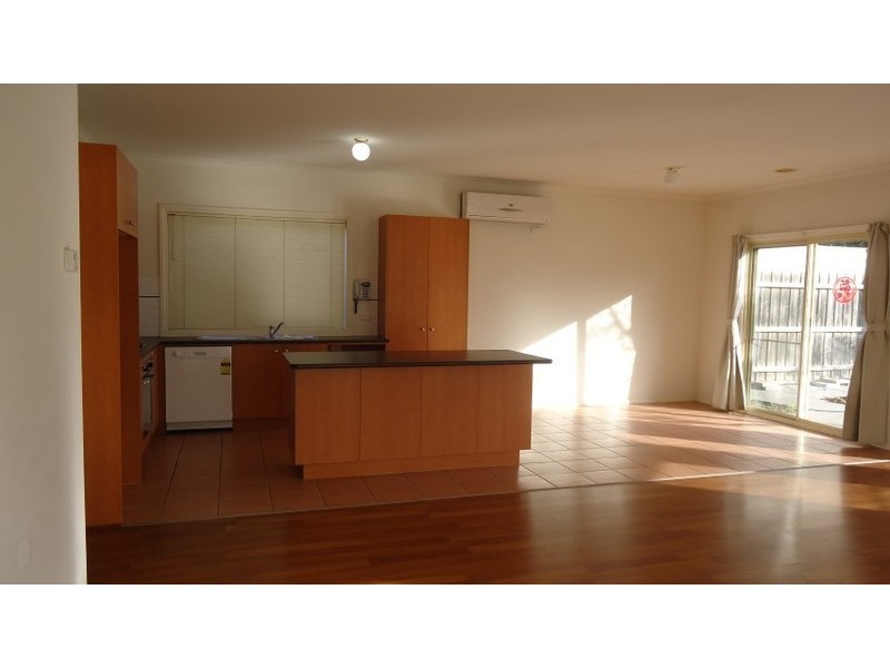 19 Emily Crescent, Point Cook VIC 3030