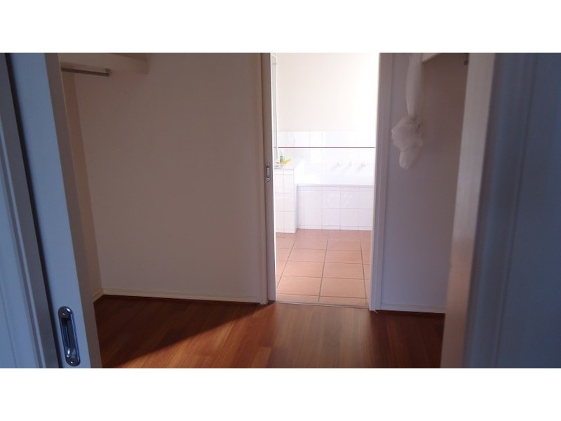 19 Emily Crescent, Point Cook VIC 3030