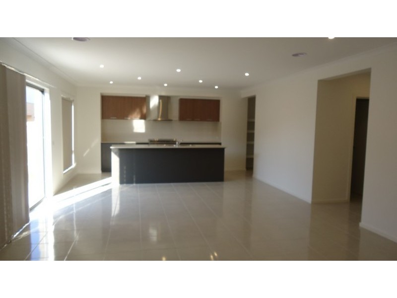 13 Grasso Avenue, Point Cook VIC 3030